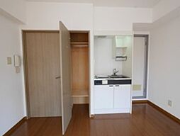 クオリアコート 5階ワンルームのリビング/ダイニング