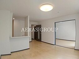 レオネクストメゾンエルブ南大泉 2階1LDKのリビング/ダイニング