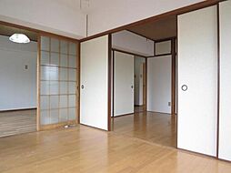 池田ビル 3階3LDKのリビング/ダイニング