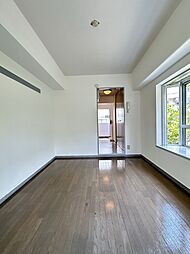 エーリフローレンスB1 207 2階1Kのリビング/ダイニング