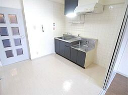 コーヴ・レジデンス 402 4階3DKのリビング/ダイニング