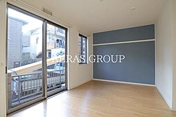 ブーローニュの森 1階1Kのリビング/ダイニング