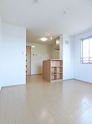 マ・メゾン 301 3階ワンルームのリビング/ダイニング