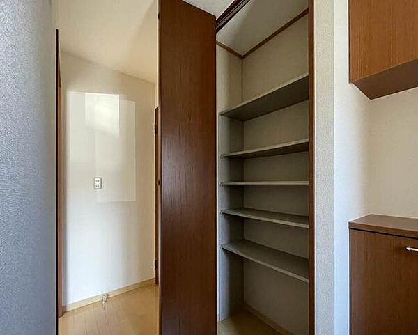 apartment 岩手県奥州市水沢字虚空蔵小路3-2
水沢虚空蔵小路の賃貸情報を見る
物件地図