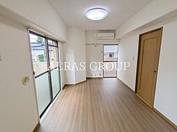 シャトレー深沢 2階1LDKのリビング/ダイニング