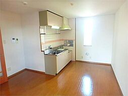 スクエアハウスIII 103 1階2DKのリビング/ダイニング