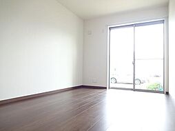 プリズム7番館 1階ワンルームのリビング/ダイニング