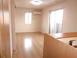 ロジェFR 205 2階1LDKのリビング/ダイニング