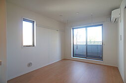 メゾンモンドール 302 3階ワンルームのリビング/ダイニング