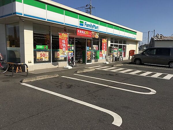 ファミリーマート青梅吉野街道店 651m