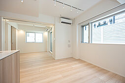 イプセ白金 101 1階1LDKのリビング/ダイニング