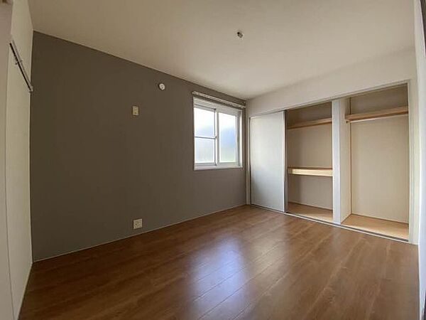 apartment 岩手県奥州市水沢佐倉河字鐙田96-1
水沢佐倉河の賃貸情報を見る
物件地図