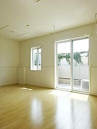 カスターニャ 1階1LDKのリビング/ダイニング