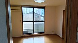 グランソシエ A201 2階2DKのリビング/ダイニング