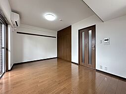 Ｔｓ　ｇａｒｄｅｎ稲城1 121 1階1Kのリビング/ダイニング