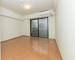 アクアコート 10階1Kのリビング/ダイニング