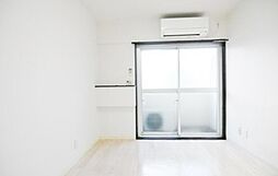 メゾン・ド・フィラント 3階ワンルームのリビング/ダイニング