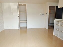 ラテールドゥ 101 1階2LDKのリビング/ダイニング