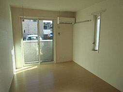 クレイドル 1階1Kのリビング/ダイニング