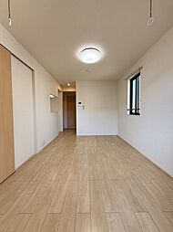 京王相模原線 南大沢駅 徒歩22分の賃貸アパート 2階1LDKのリビング/ダイニング