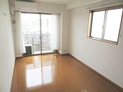 シャテーヌII 303 3階1Kのリビング/ダイニング