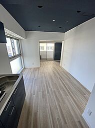 JR総武線 本八幡駅 徒歩2分の賃貸マンション 5階1LDKのリビング/ダイニング