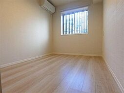 グランフォルトゥーナ羽根木ヒルサイド 1階1LDKのリビング/ダイニング