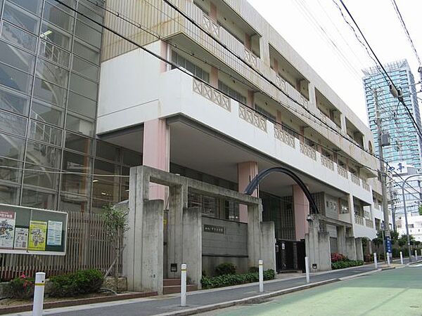 画像24:神戸市立中央小学校 1040m