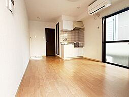 メゾンリッシュ西船橋 109 1階ワンルームのリビング/ダイニング