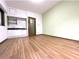 MRビル 3階ワンルームのリビング/ダイニング