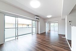 東急田園都市線 南町田グランベリーパーク駅 徒歩15分の賃貸マンション 3階2LDKのリビング/ダイニング