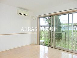 ヴィルヌーブ 南棟 1階2LDKのリビング/ダイニング