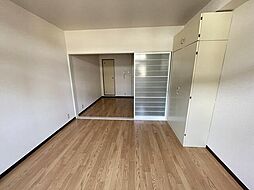 レジデンスカープ大宮 2階2Kのリビング/ダイニング