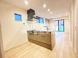 JR横浜線 町田駅 徒歩3分の賃貸マンション 2階2LDKのリビング/ダイニング