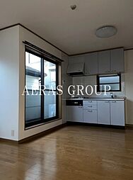 ファミーユカネコII 2階ワンルームのリビング/ダイニング