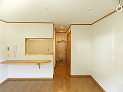 カーサ・大門 105 1階ワンルームのリビング/ダイニング