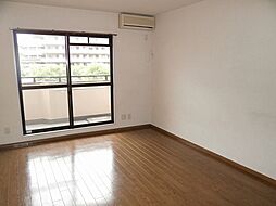 グラスライト 5階1Kのリビング/ダイニング