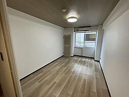 東京メトロ千代田線 乃木坂駅 徒歩5分の賃貸マンション 1階ワンルームのリビング/ダイニング