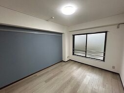 JR中央線 八王子駅 バス24分 犬目下車 徒歩1分の賃貸マンション 3階1Kのリビング/ダイニング