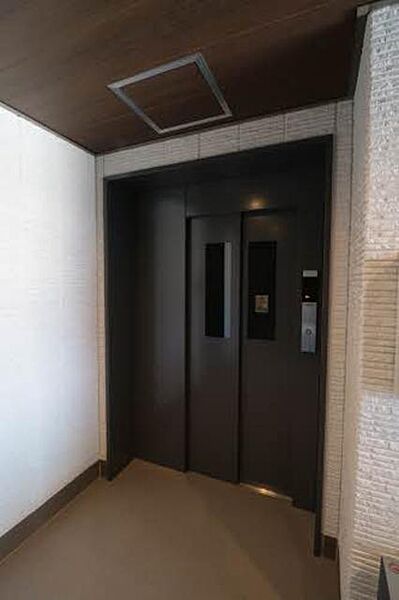 画像17:エレベーター