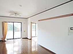 ピュアグレース 105 1階2LDKのリビング/ダイニング