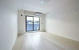 アルテシモ デュース 1階1Kのリビング/ダイニング