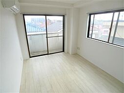 サザン・ウィング 4階1Kのリビング/ダイニング