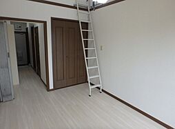 フロンティアIII E棟 2階1Kのリビング/ダイニング