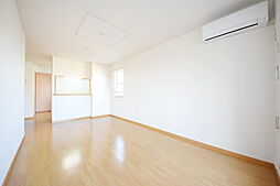 アモウト2 2階2LDKのリビング/ダイニング