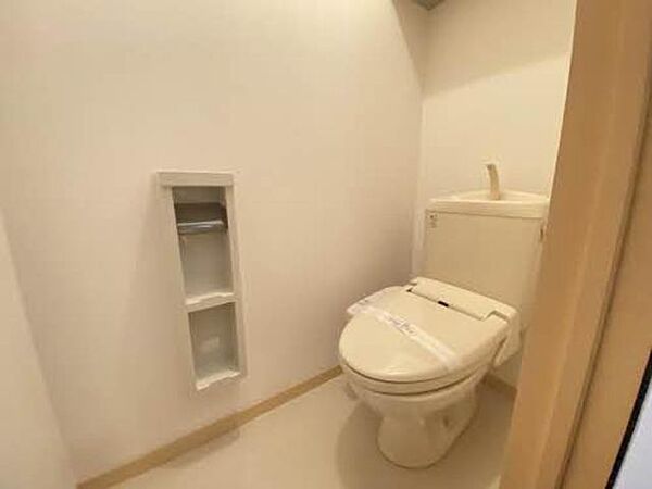 画像10:暖房洗浄便座付きの快適トイレ空間です♪