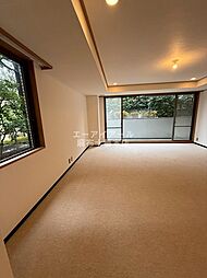 西原パーク・マンション 4階4LDKのリビング/ダイニング