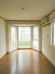 ドエルフォーラム五番館 1階2DKのリビング/ダイニング