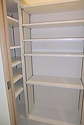 同建物内の写真を掲載しており、実際の部屋とは異なる場合がございます