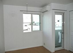 メゾン・プルミエ136 1階ワンルームのリビング/ダイニング